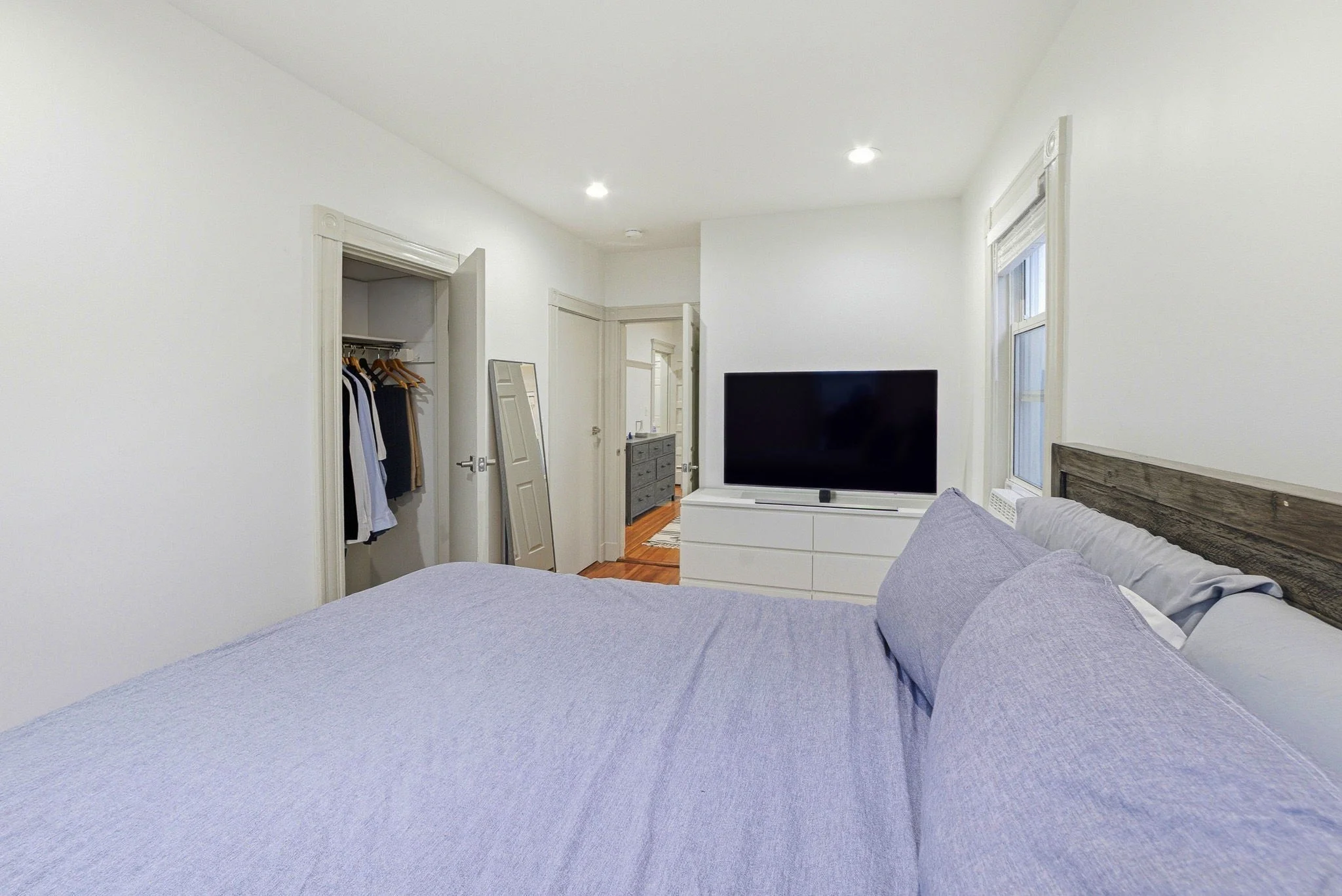 3 bed, 1 bath apartment for rent at 17 Hillsboro Unit 1, Dorchester — photo 15 of 29