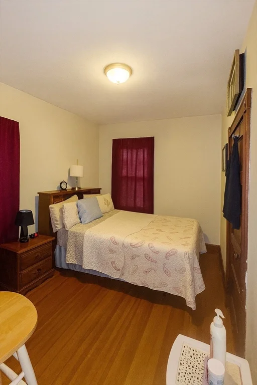 3 bed, 1 bath apartment for rent at 17 Hillsboro Unit 3, Dorchester — photo 6 of 10