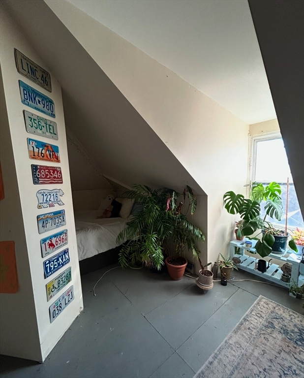5 bed, 2 bath apartment for rent at 17 Hillside St Unit 3, Mission Hill — photo 11 of 12