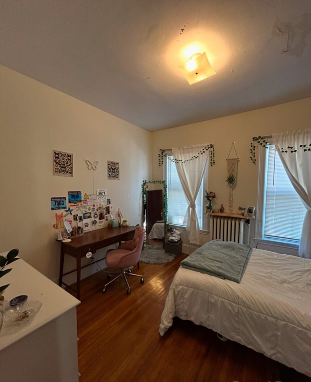 5 bed, 2 bath apartment for rent at 17 Hillside St Unit 3, Mission Hill — photo 4 of 12