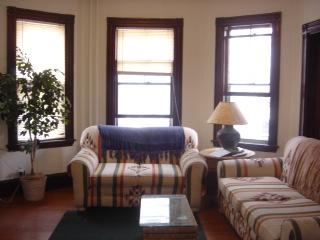 4 bed, 1 bath apartment for rent at 17 Hillside St Unit OL2, Mission Hill — photo 2 of 6