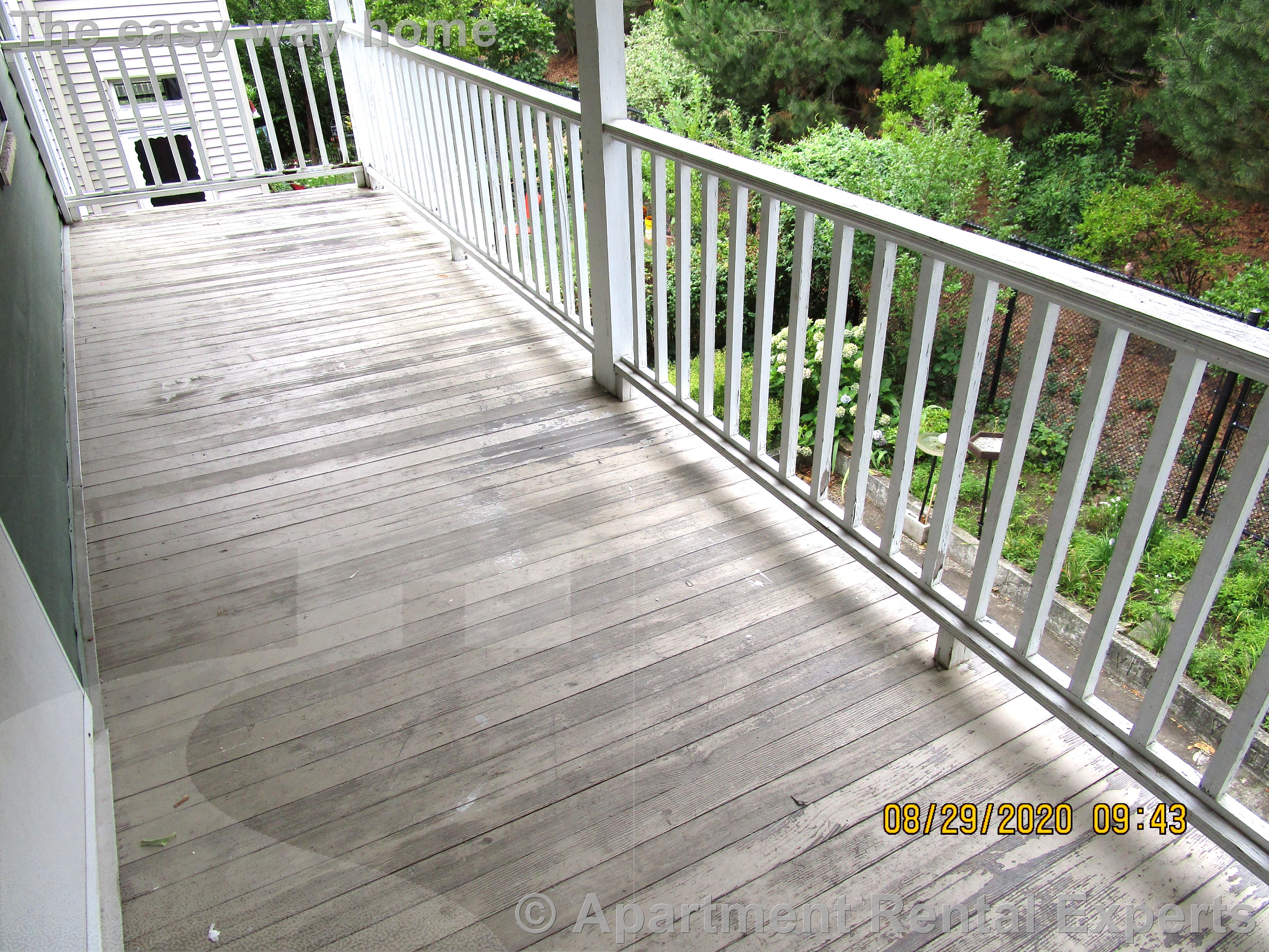 3 bed, 1 bath apartment for rent at 17 Hinsdale St, Tufts — photo 9 of 10
