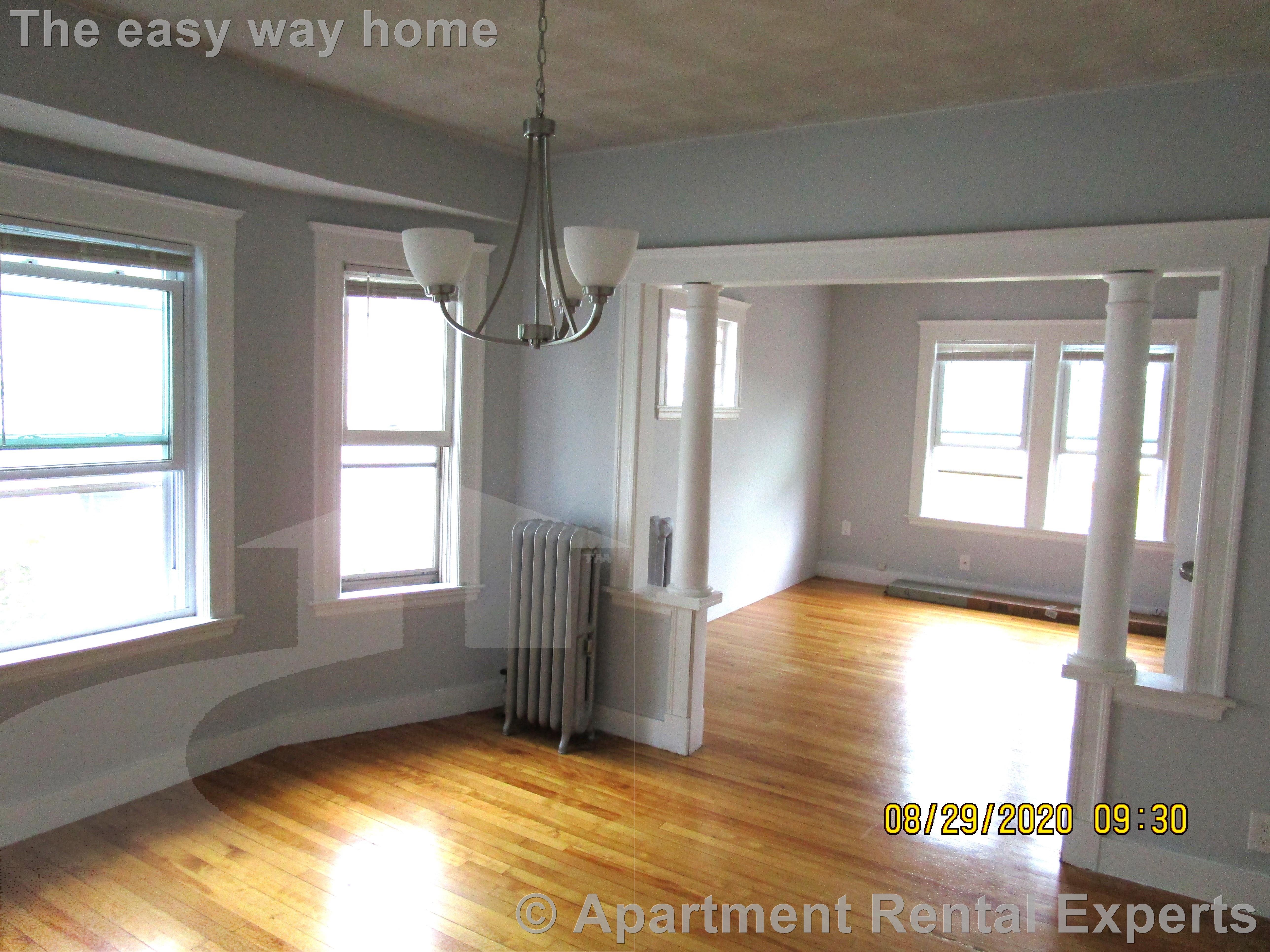 3 bed, 1 bath apartment for rent at 17 Hinsdale St, Tufts — photo 3 of 10