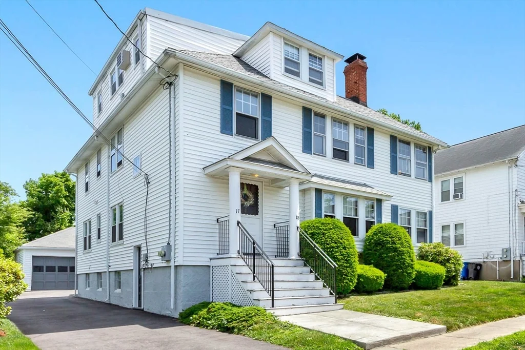 3 bed, 2 bath apartment for rent at 17 Holden Rd Unit 17, Belmont
