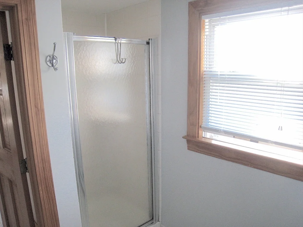 3 bed, 2 bath apartment for rent at 17 Holden Rd Unit 17, Belmont — photo 20 of 25