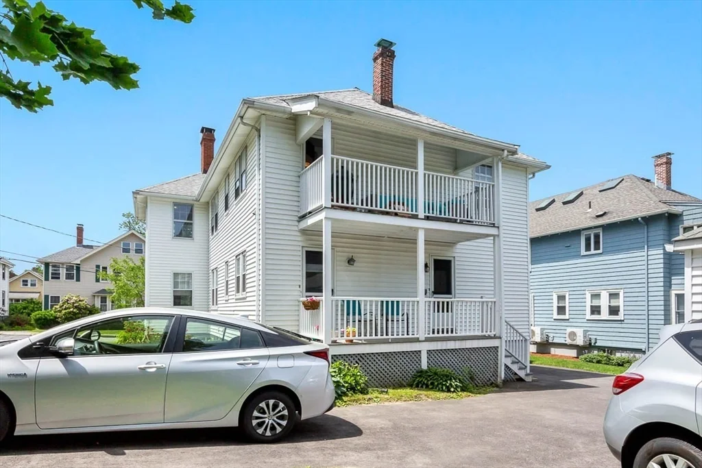 3 bed, 2 bath apartment for rent at 17 Holden Rd Unit 17, Belmont — photo 24 of 25