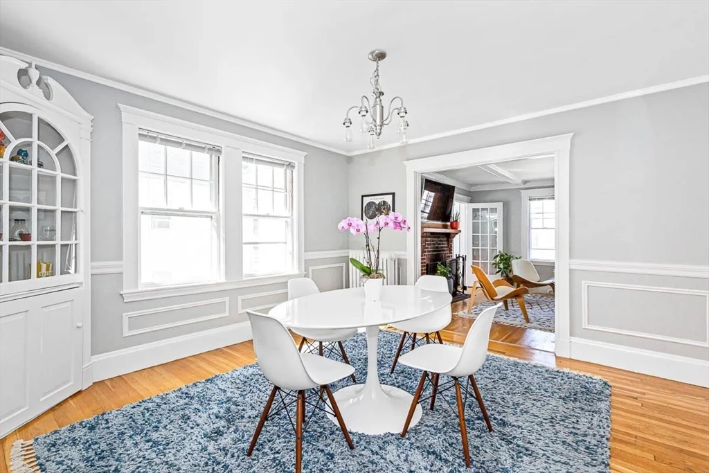 3 bed, 2 bath apartment for rent at 17 Holden Rd Unit 17, Belmont — photo 11 of 25