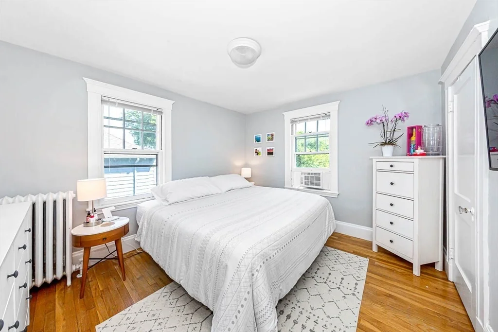 3 bed, 2 bath apartment for rent at 17 Holden Rd Unit 17, Belmont — photo 13 of 25