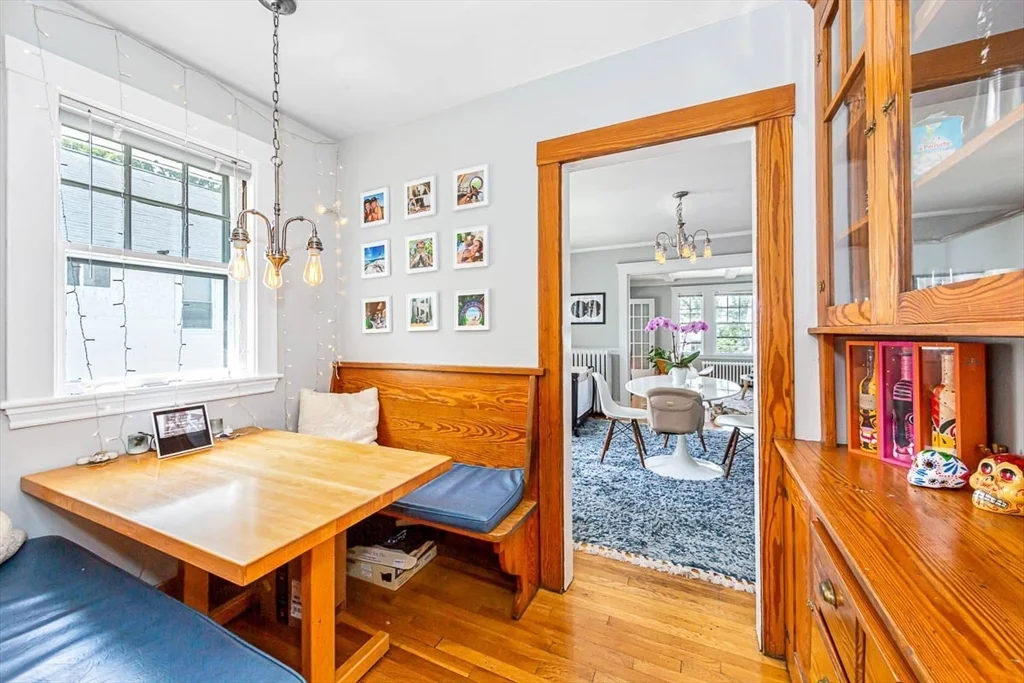 3 bed, 2 bath apartment for rent at 17 Holden Rd Unit 17, Belmont — photo 7 of 25