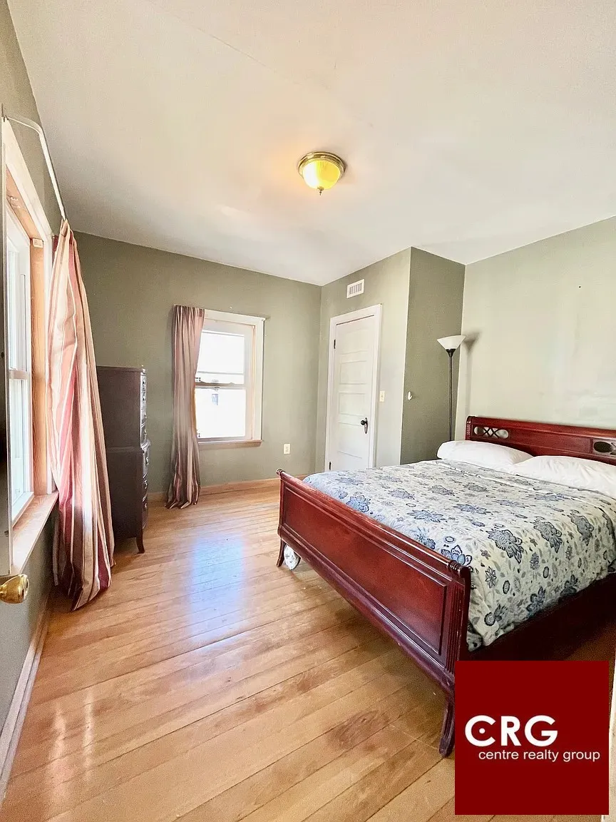 5 bed, 3 bath apartment for rent at 17 Holman St Unit 1, Allston — photo 13 of 22