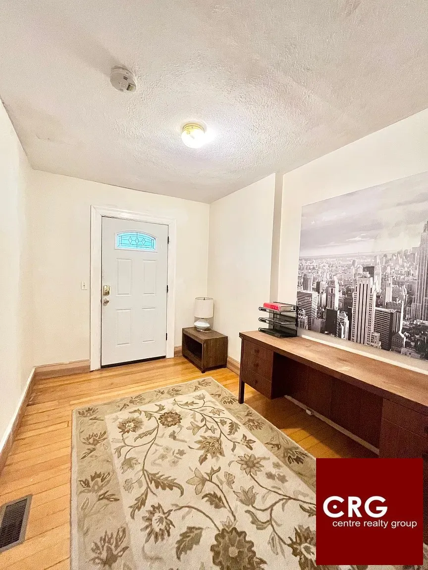 5 bed, 3 bath apartment for rent at 17 Holman St Unit 1, Allston — photo 8 of 22