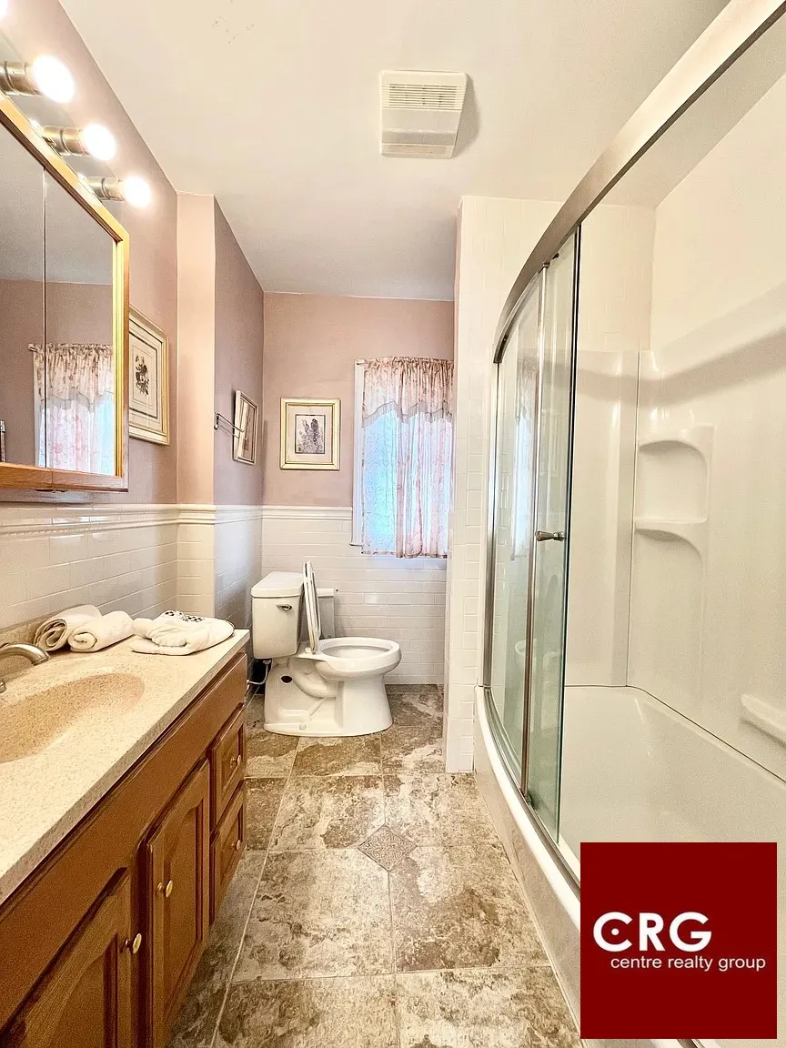 5 bed, 3 bath apartment for rent at 17 Holman St Unit 1, Allston — photo 12 of 22