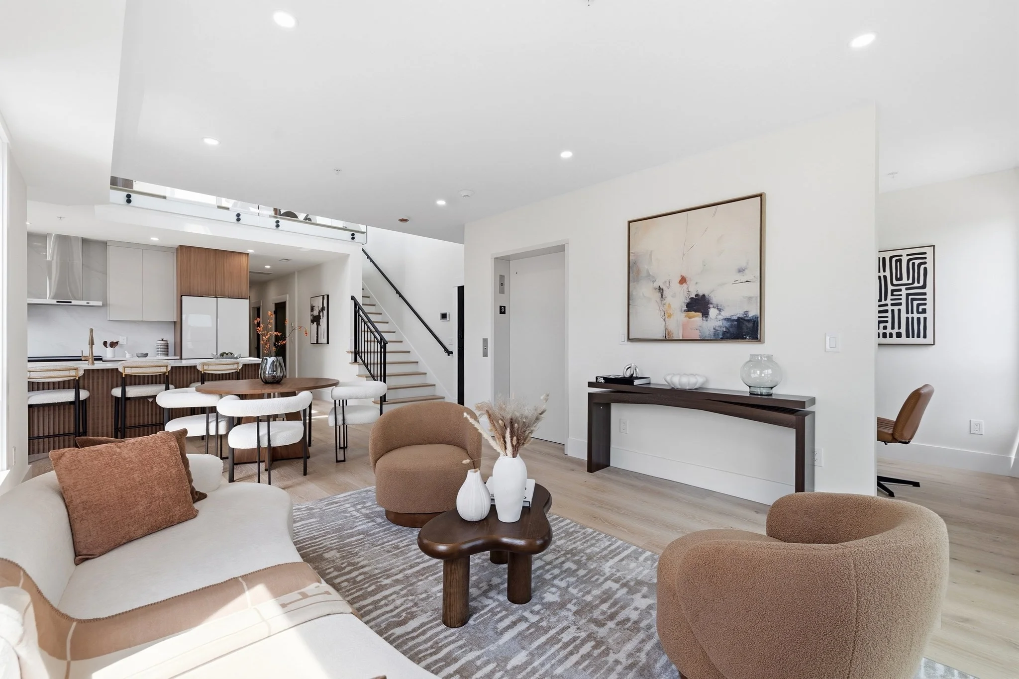 2 bed, 2 bath apartment for rent at 17 Holmes Unit PH1, North Quincy — photo 1 of 22