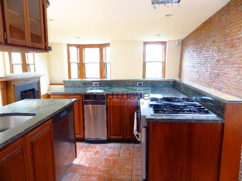 1 bed, 1 bath apartment for rent at 17 Holyoke St Unit 4, South End — photo 10 of 21