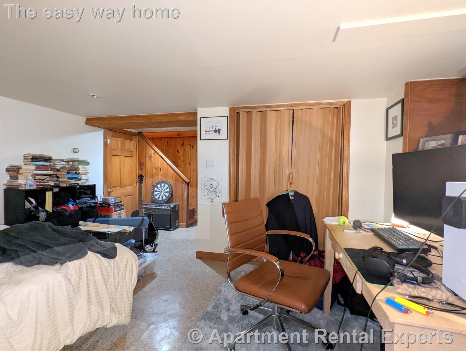 1 bed, 1 bath apartment for rent at 17 Howe St Unit 1, Winter Hill — photo 15 of 18