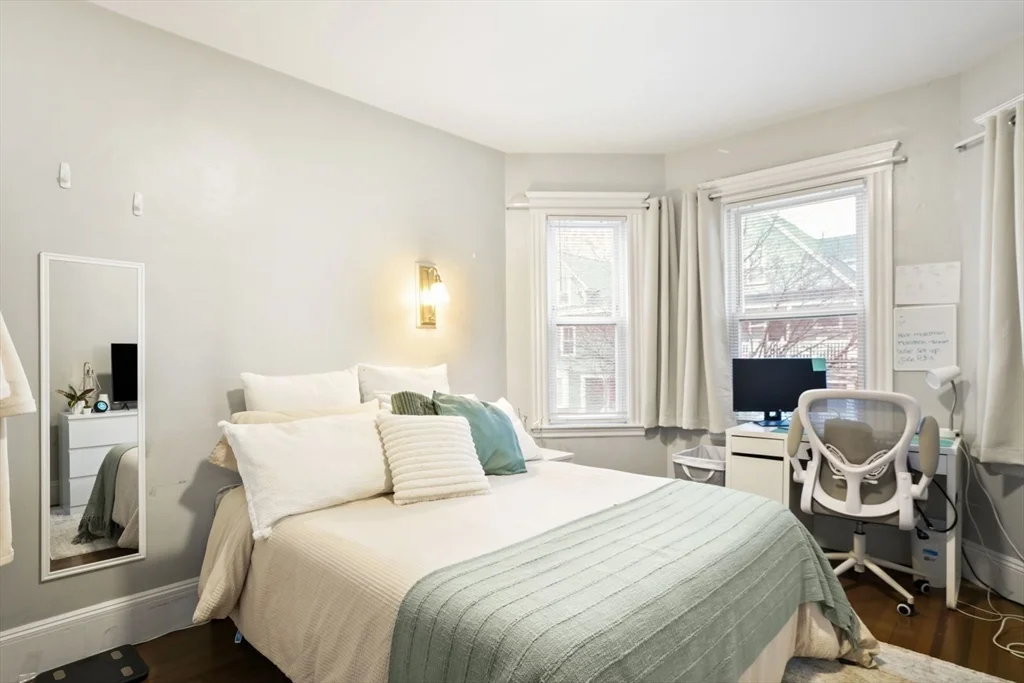 4 bed, 2 bath apartment for rent at 17 Howes St Unit 1, Dorchester — photo 5 of 15