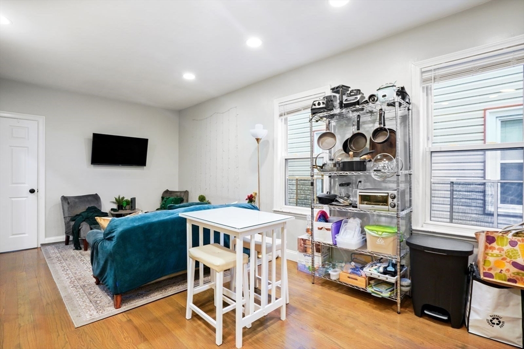 4 bed, 2 bath apartment for rent at 17 Howes St Unit 3, Dorchester — photo 3 of 17