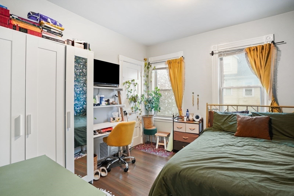 4 bed, 2 bath apartment for rent at 17 Howes St Unit 3, Dorchester — photo 9 of 17