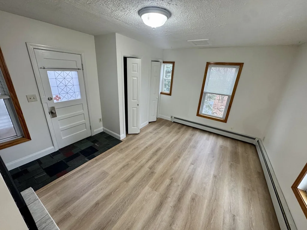 1 bed, 1 bath apartment for rent at 17 Hudson St Unit 2, Marlborough — photo 3 of 9