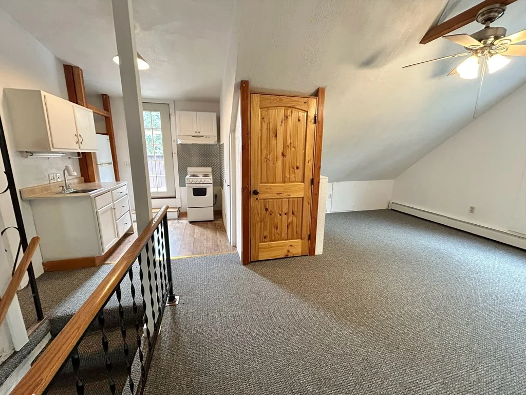 1 bed, 1 bath apartment for rent at 17 Hudson Unit 3, Marlborough — photo 5 of 9