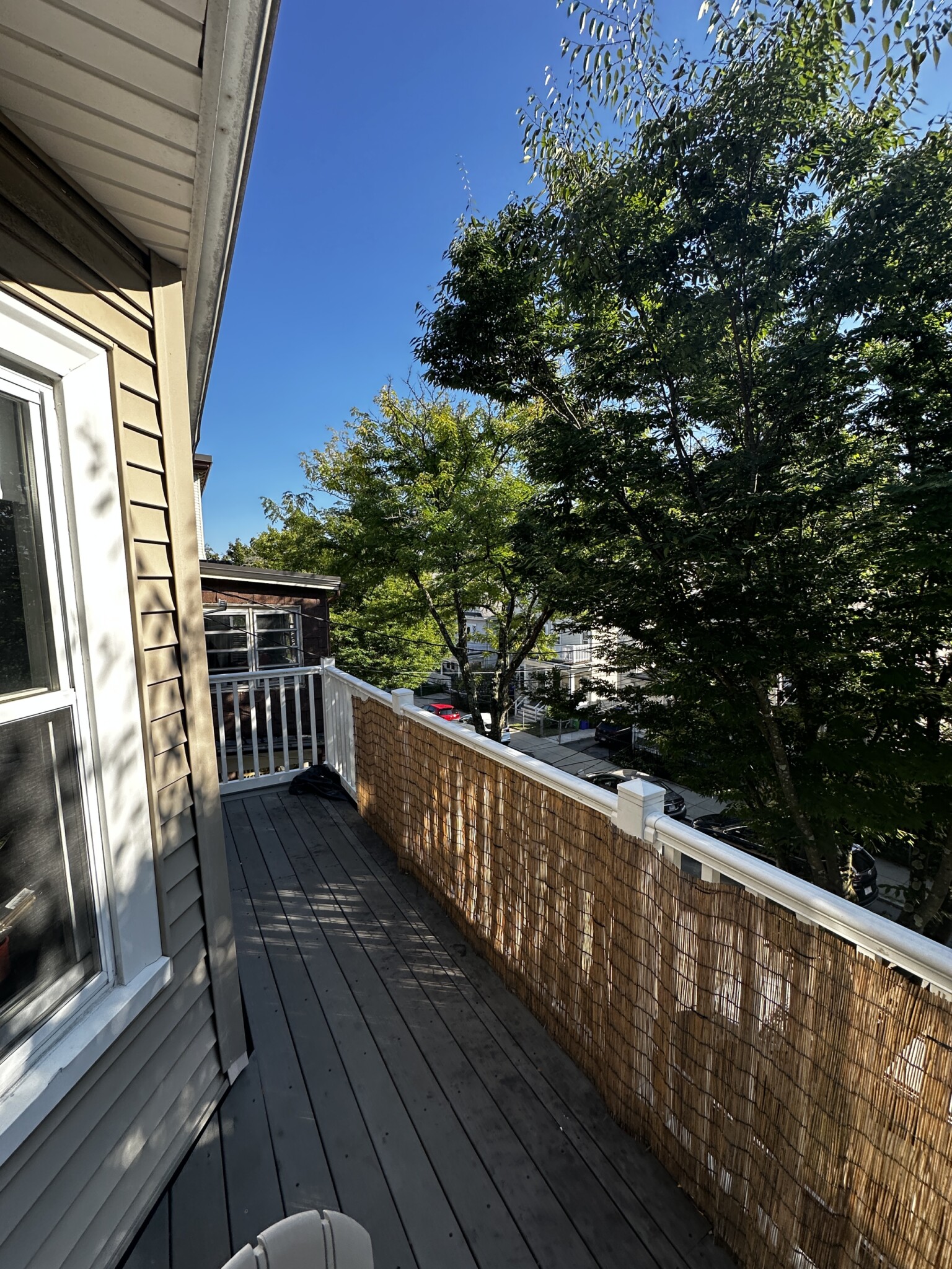 3 bed, 1 bath apartment for rent at 17 Hunnewell Ave Unit 2, Oak Square — photo 10 of 21
