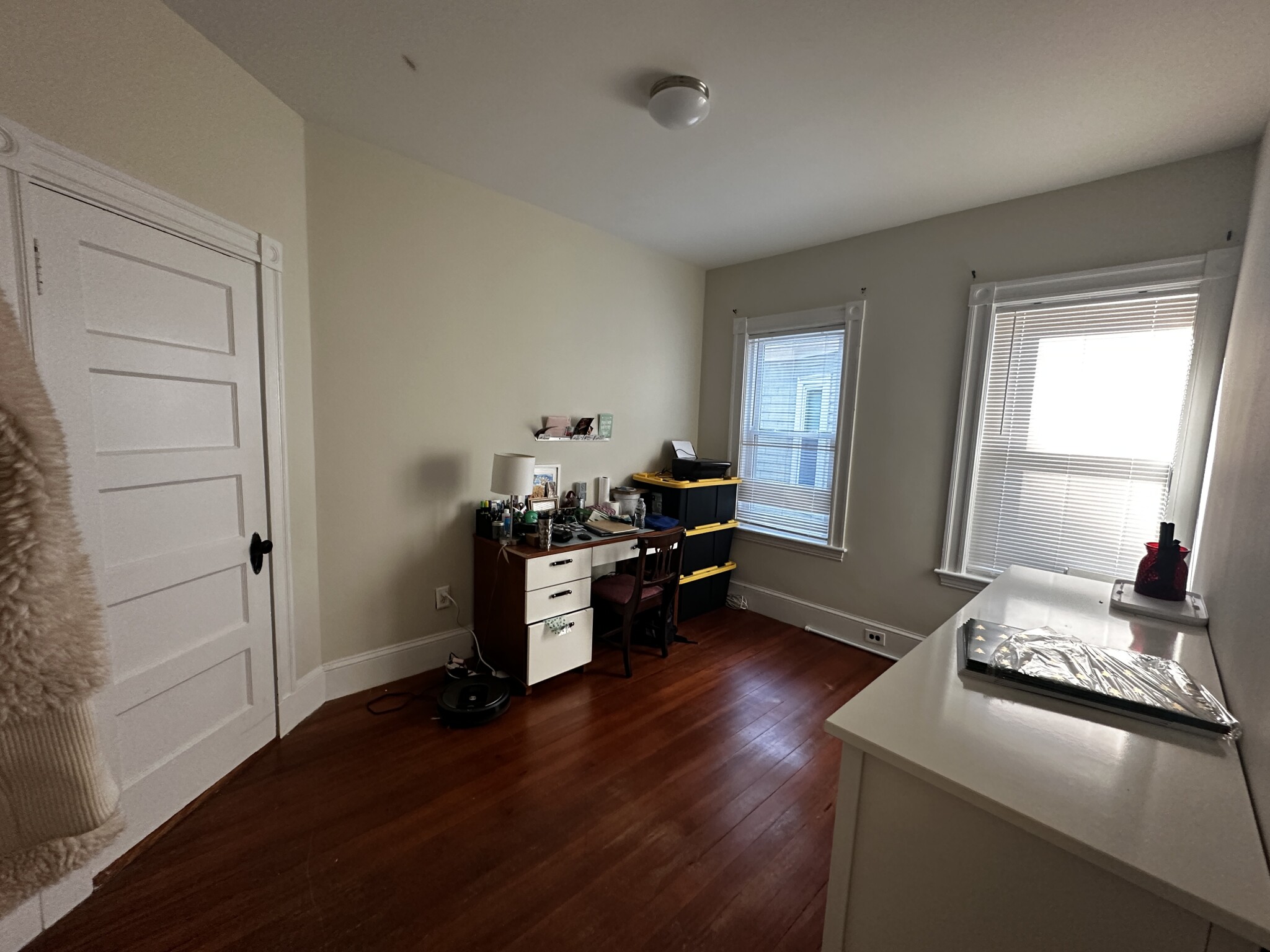 3 bed, 1 bath apartment for rent at 17 Hunnewell Ave Unit 2, Oak Square — photo 16 of 21