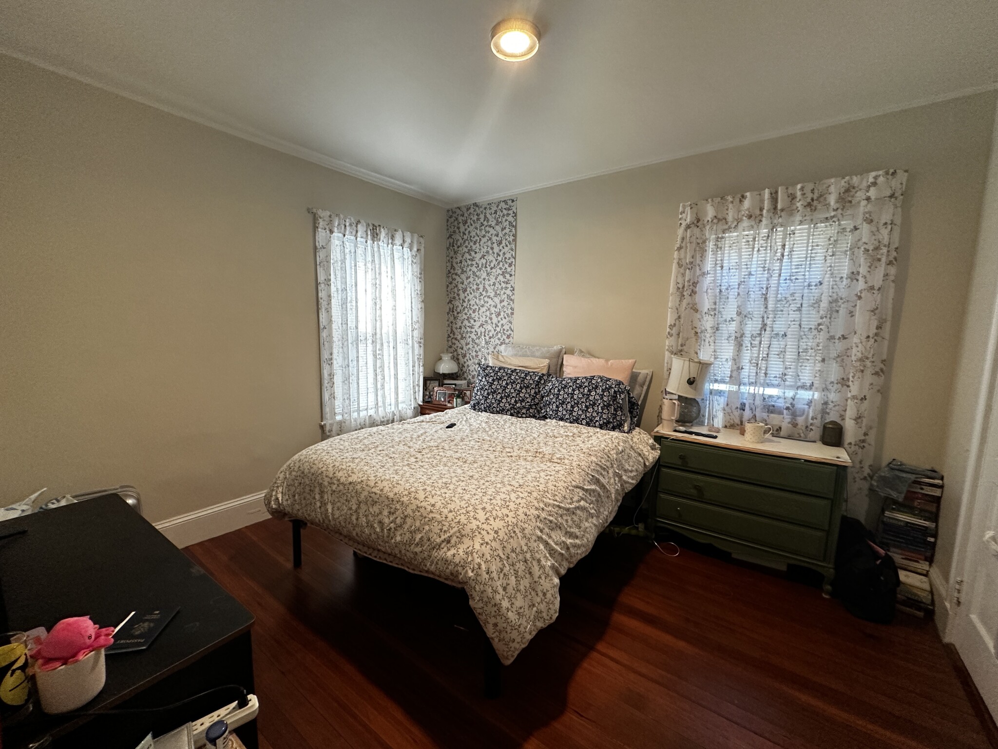 3 bed, 1 bath apartment for rent at 17 Hunnewell Ave Unit 2, Oak Square — photo 20 of 21