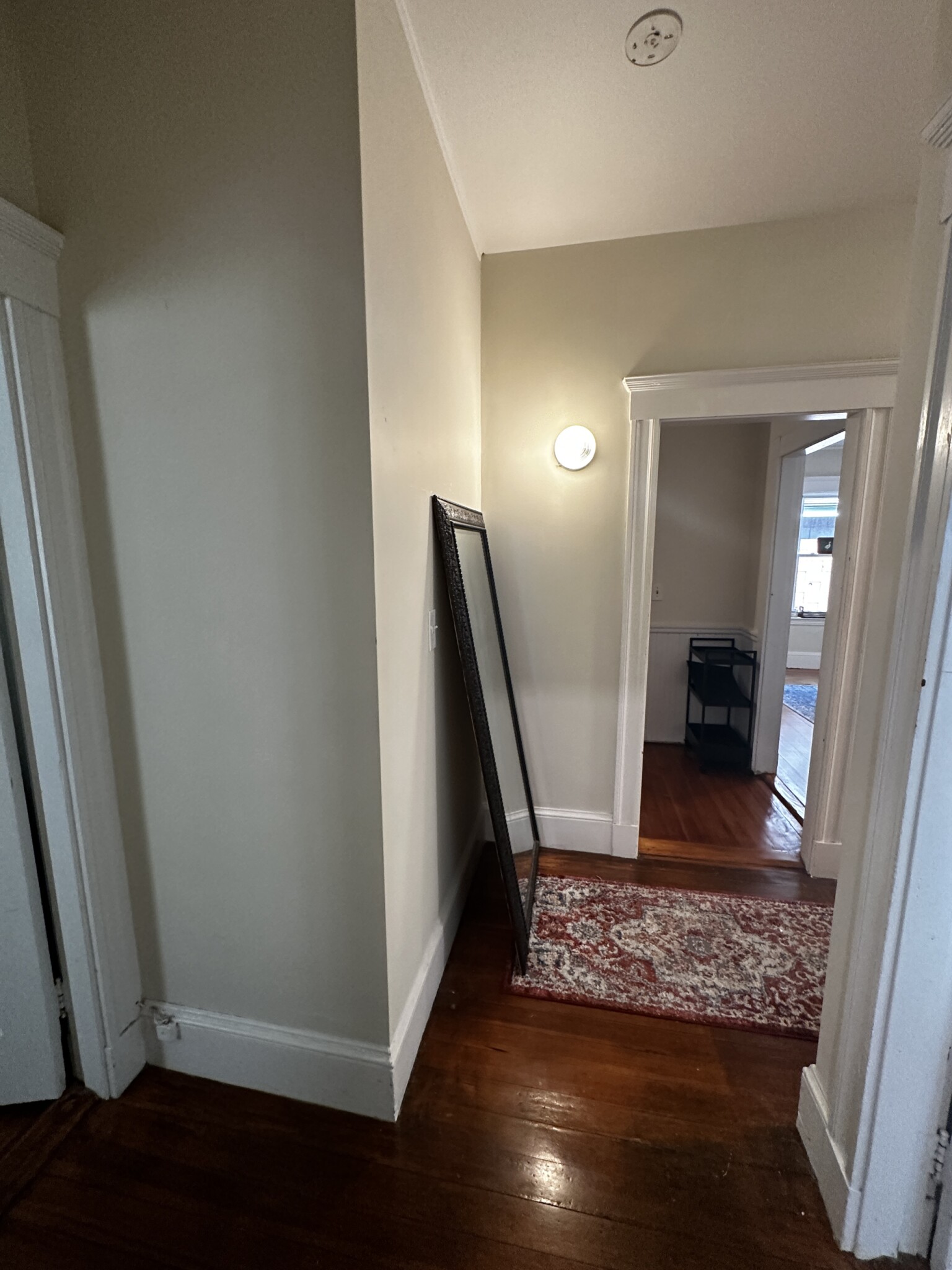 3 bed, 1 bath apartment for rent at 17 Hunnewell Ave Unit 2, Oak Square — photo 19 of 21