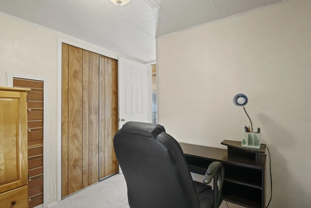1 bed, 1 bath apartment for rent at 17 Irene Ave Unit 17, Webster — photo 12 of 21