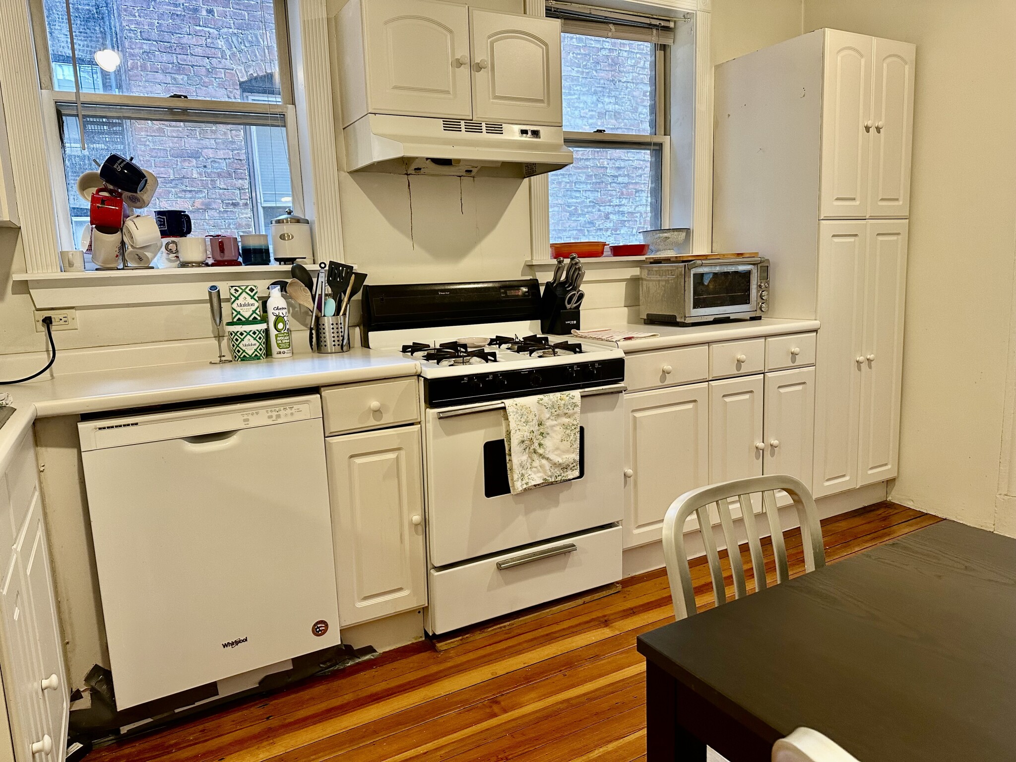 3 bed, 1 bath apartment for rent at 17 Irving St Unit 5, Beacon Hill — photo 17 of 26
