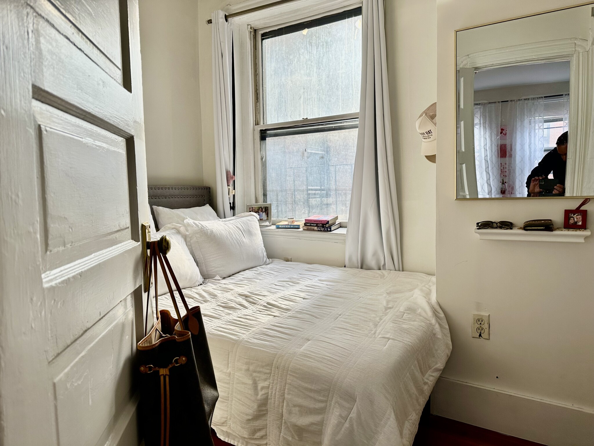 3 bed, 1 bath apartment for rent at 17 Irving St Unit 5, Beacon Hill — photo 5 of 26