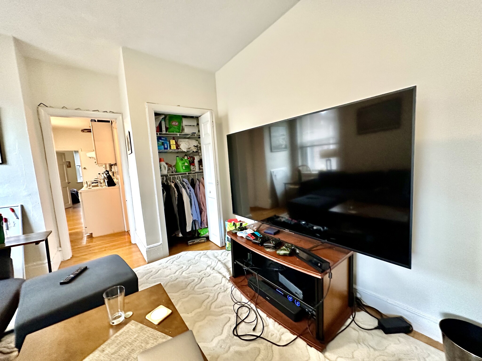 2 bed, 1 bath apartment for rent at 17 Irving Unit 8, Beacon Hill — photo 9 of 11