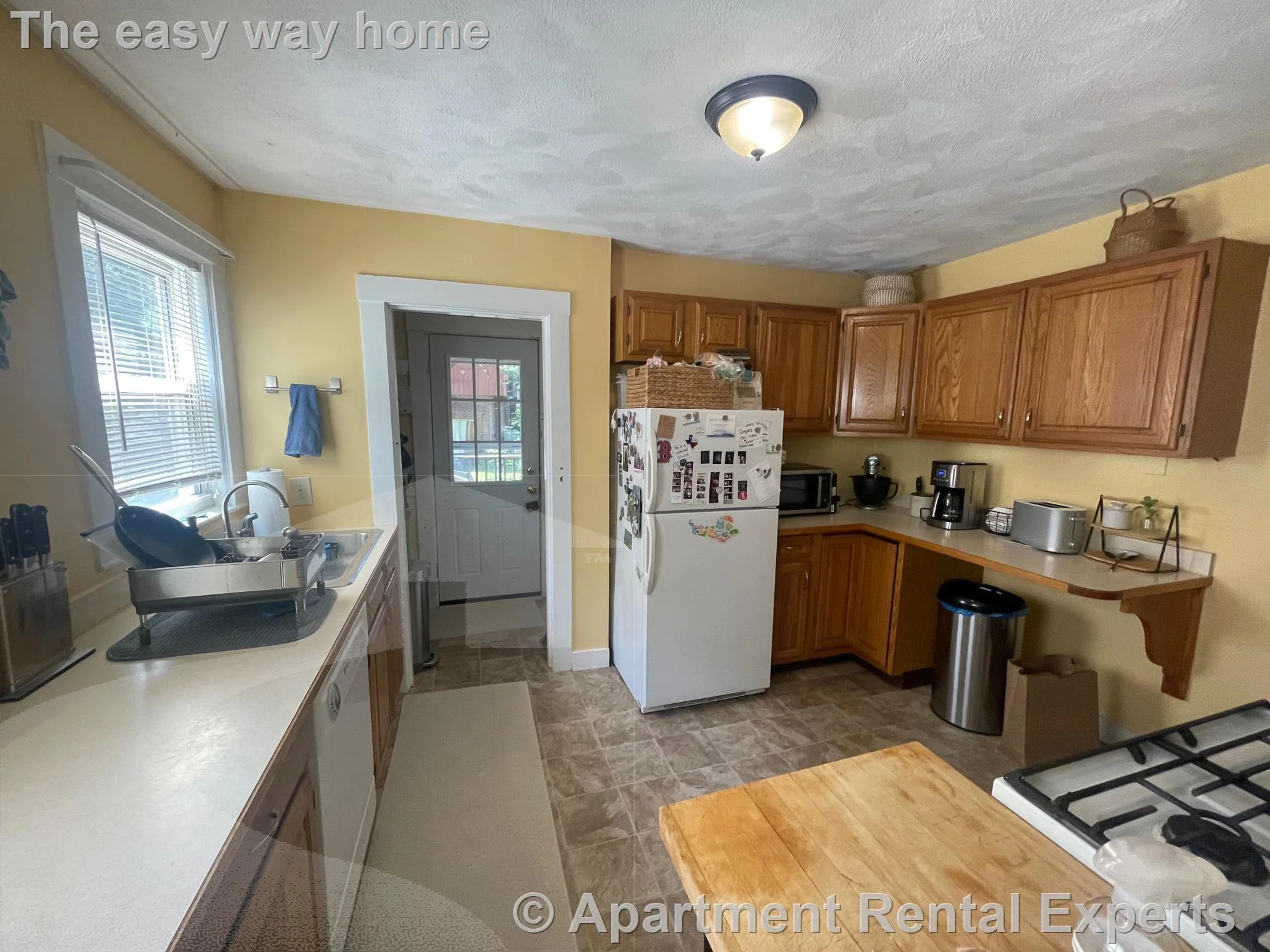 2 bed, 1 bath apartment for rent at 17 Irvington Rd, Tufts — photo 7 of 19