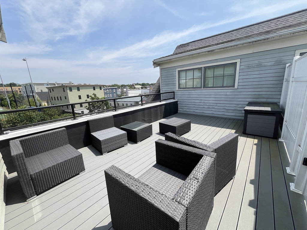 3 bed, 2 bath apartment for rent at 17 Ivaloo St Unit 6, Ward Two — photo 9 of 9