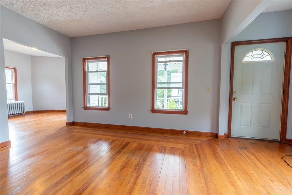 4 bed, 1 bath apartment for rent at 17 Jefferson St Unit 2, Attleboro — photo 15 of 30