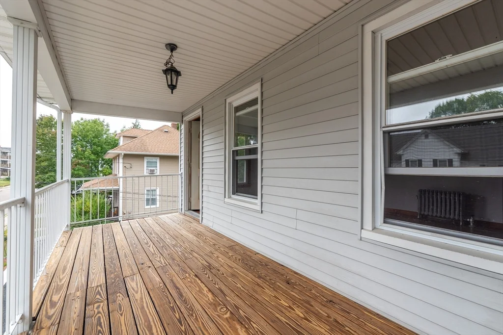 4 bed, 1 bath apartment for rent at 17 Jefferson St Unit 2, Attleboro — photo 6 of 30