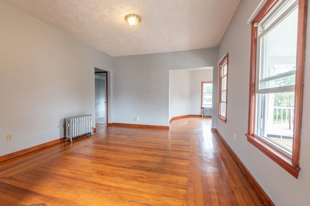 4 bed, 1 bath apartment for rent at 17 Jefferson St Unit 2, Attleboro — photo 11 of 30
