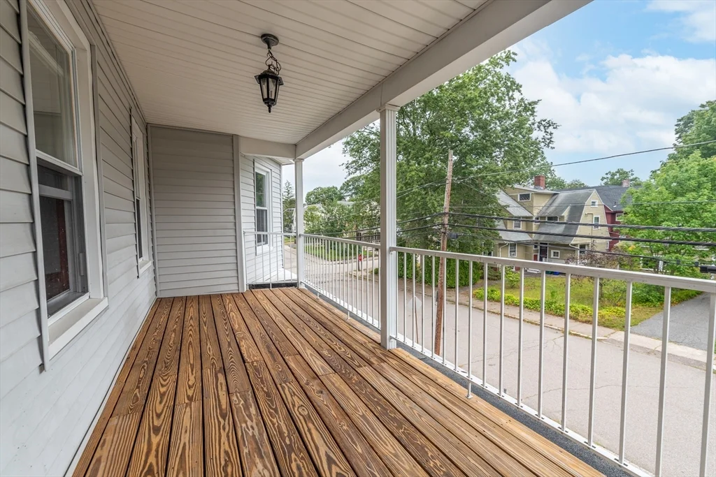 4 bed, 1 bath apartment for rent at 17 Jefferson St Unit 2, Attleboro — photo 5 of 30