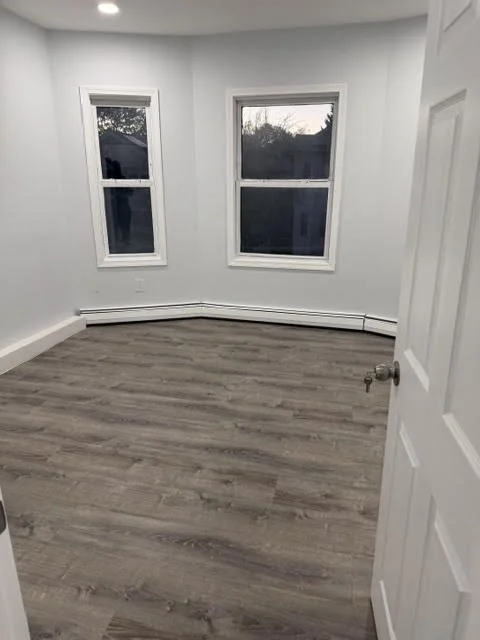 4 bed, 1 bath apartment for rent at 17 Jones St Unit 2, Worcester — photo 6 of 24