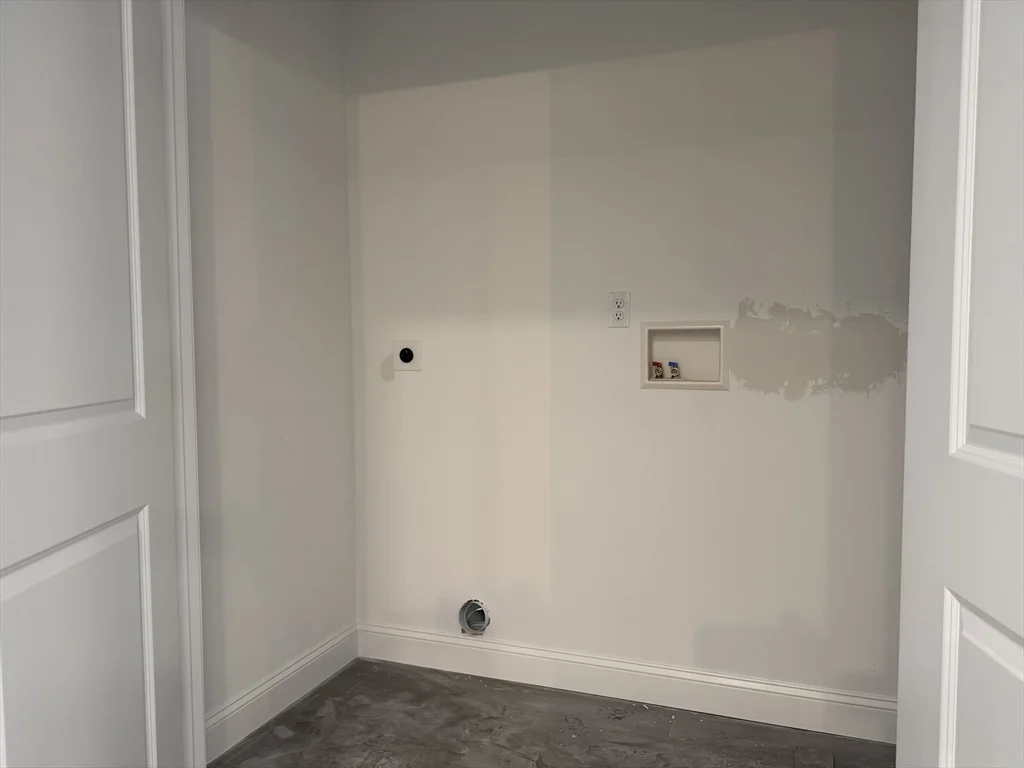 4 bed, 2 bath apartment for rent at 17 Kashmir's Way Unit 17, Middleboro — photo 15 of 35