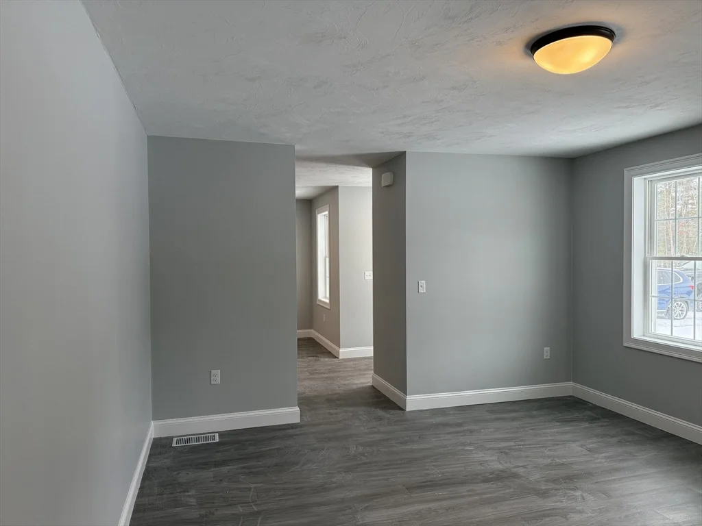 4 bed, 2 bath apartment for rent at 17 Kashmir's Way Unit 17, Middleboro — photo 6 of 35