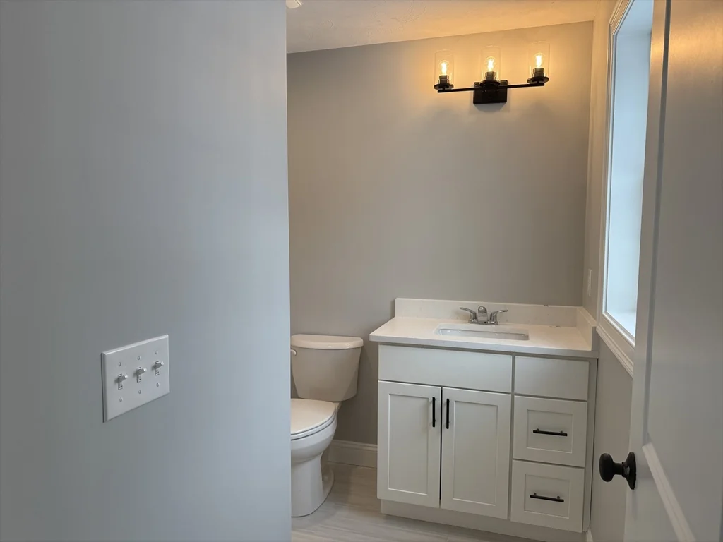 4 bed, 2 bath apartment for rent at 17 Kashmir's Way Unit 17, Middleboro — photo 20 of 35