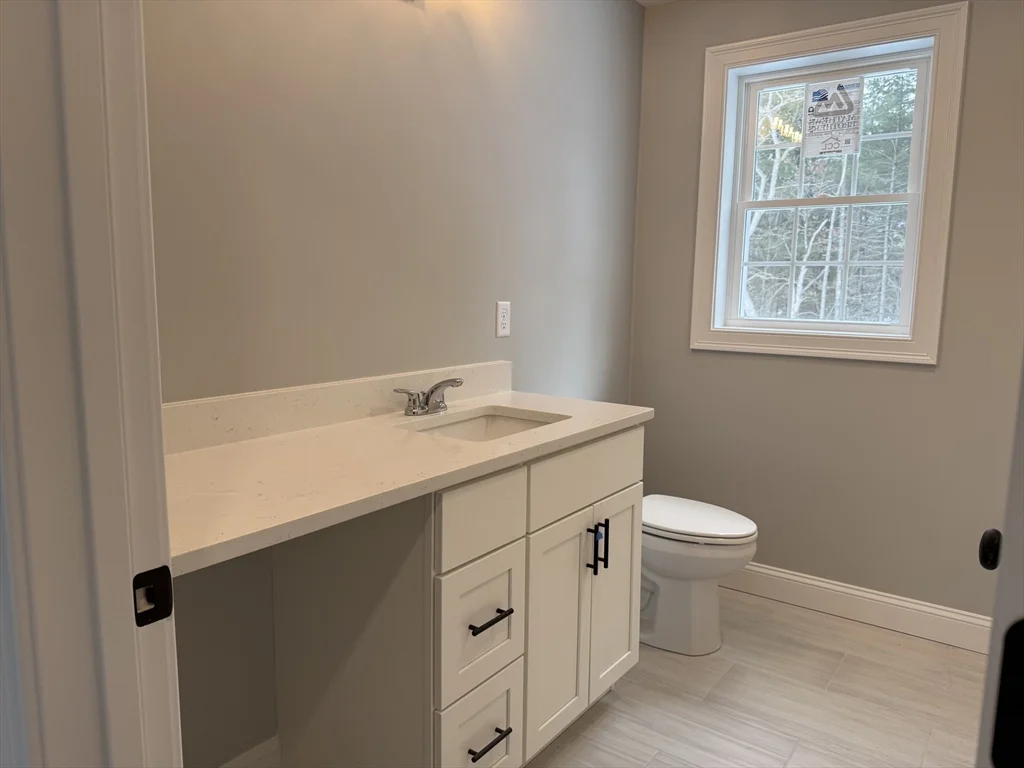 4 bed, 2 bath apartment for rent at 17 Kashmir's Way Unit 17, Middleboro — photo 32 of 35