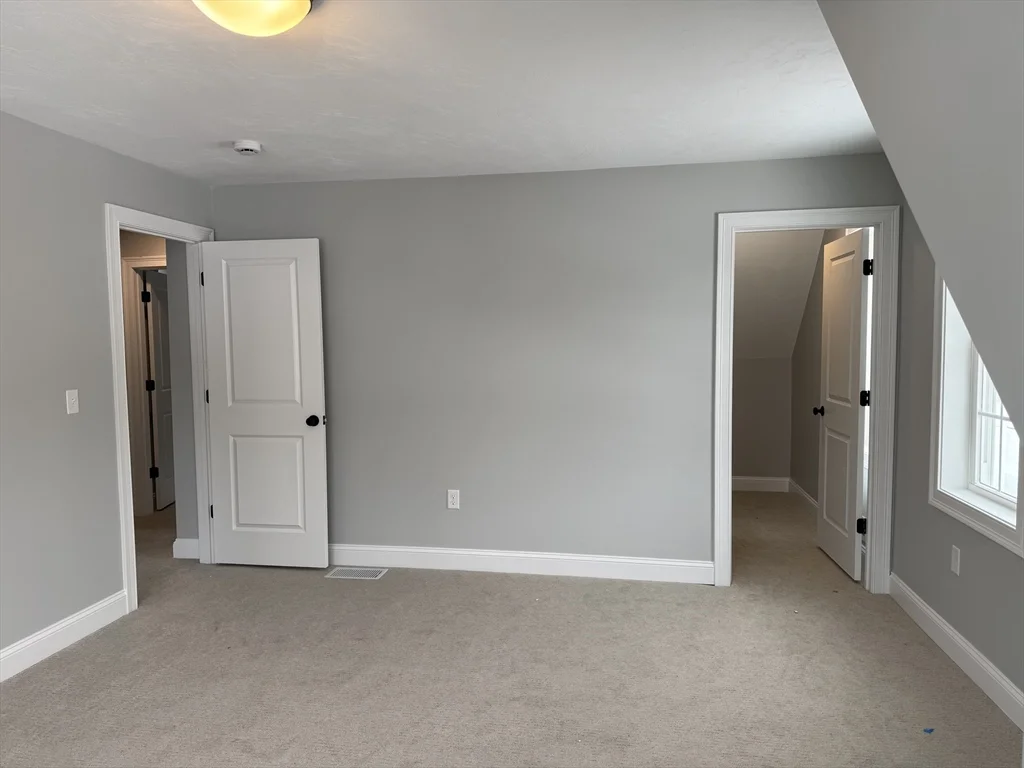 4 bed, 2 bath apartment for rent at 17 Kashmir's Way Unit 17, Middleboro — photo 24 of 35