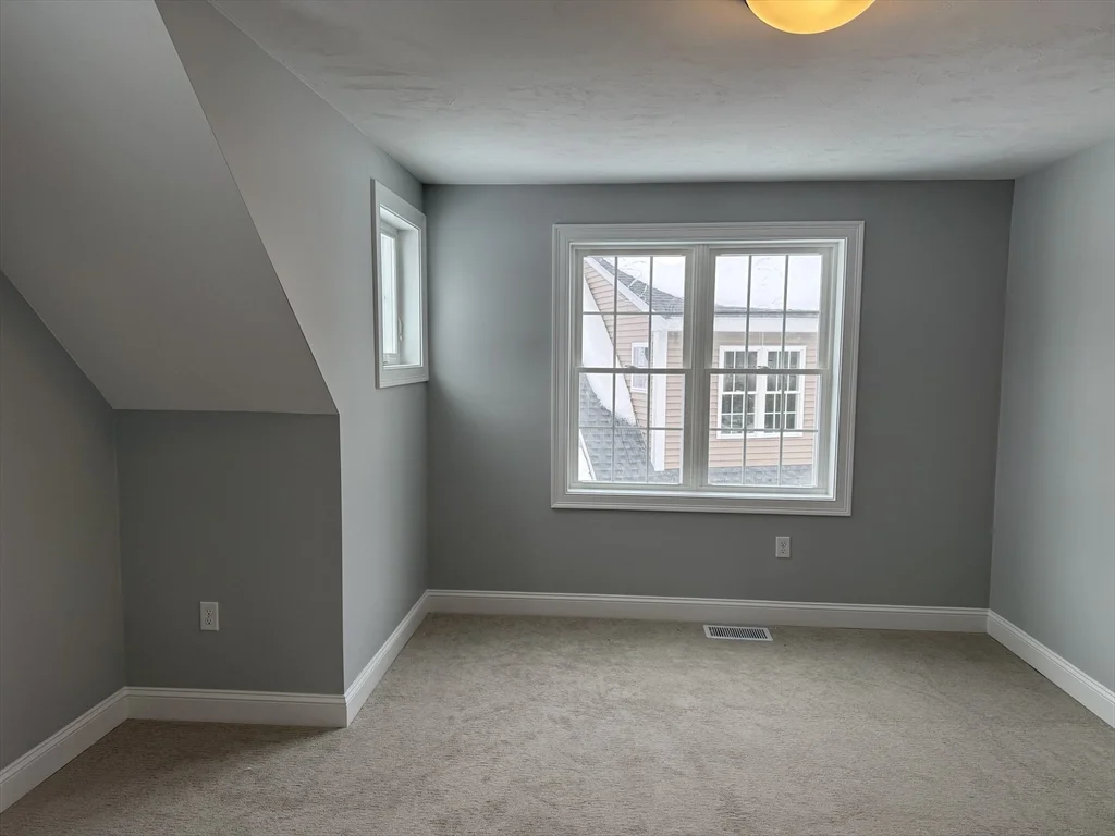 4 bed, 2 bath apartment for rent at 17 Kashmir's Way Unit 17, Middleboro — photo 26 of 35