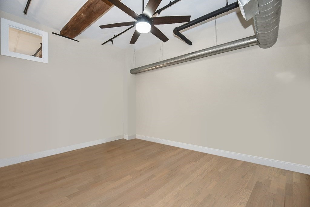 2 bed, 2 bath apartment for rent at 17 Kearney Sq Unit 305, Lowell — photo 9 of 17