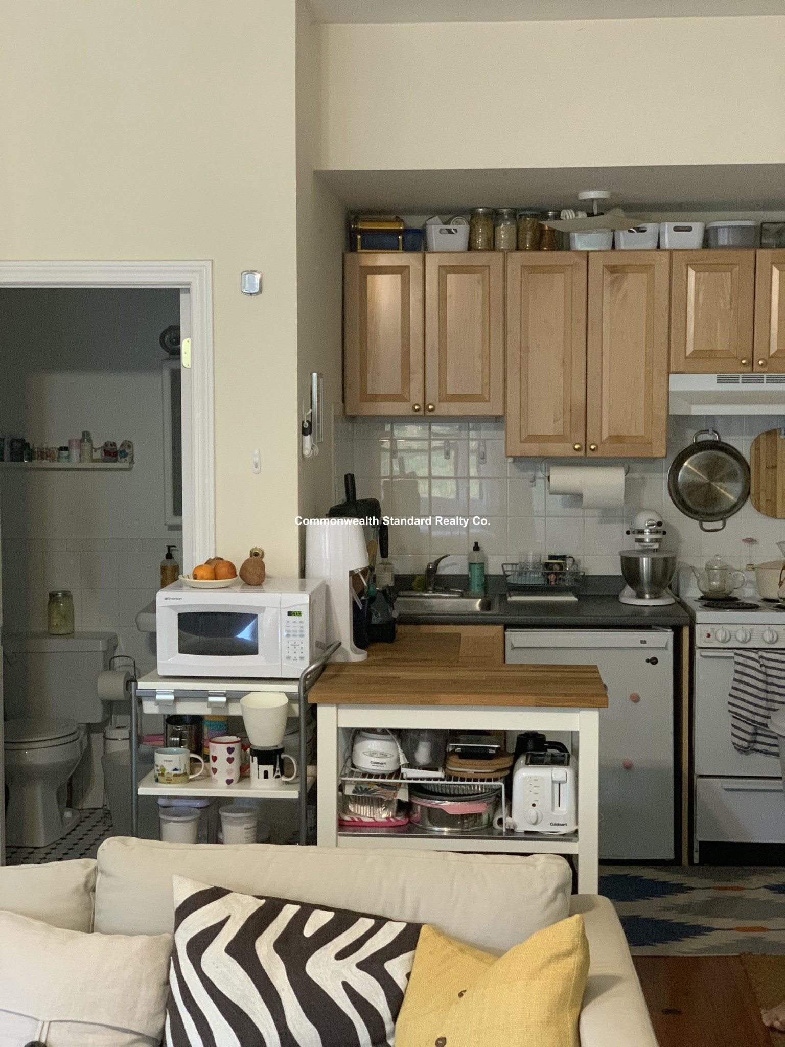 1 bed, 1 bath apartment for rent at 17 Keswick St Unit 9, Fenway — photo 3 of 12