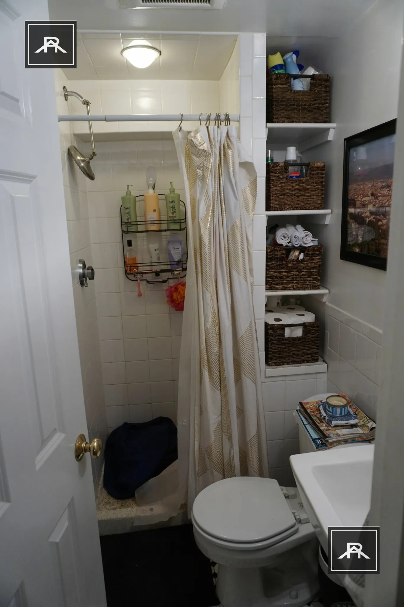 Studio bed, 1 bath apartment for rent at 17 Keswick St Unit B1, Fenway — photo 2 of 8