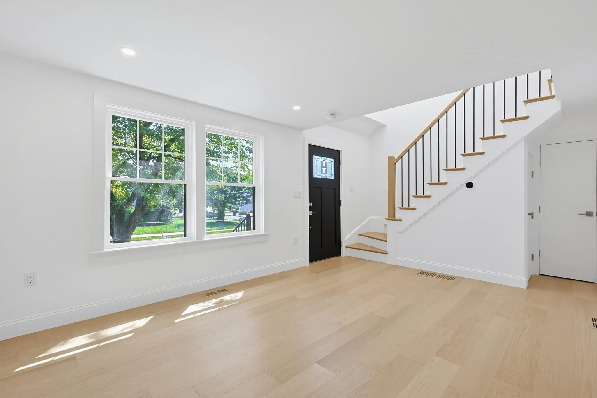 4 bed, 3 bath apartment for rent at 17 Kilburn Rd, West Newton — photo 8 of 22