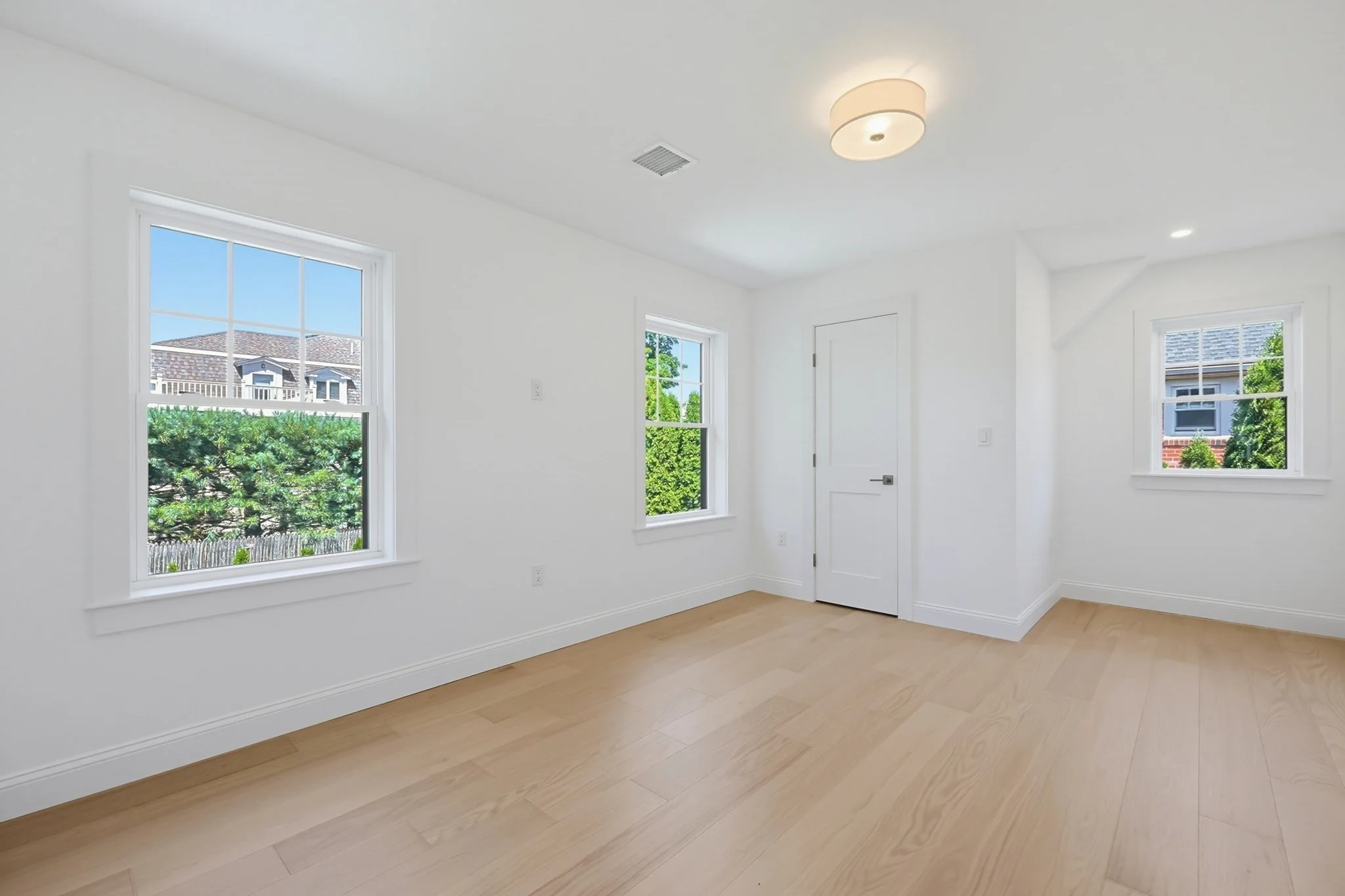 4 bed, 3 bath apartment for rent at 17 Kilburn Rd, West Newton — photo 13 of 22